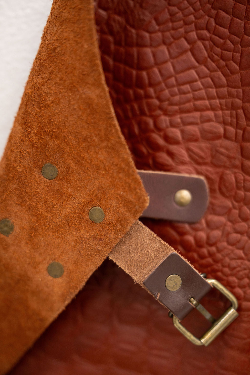 Premium textured croc leather apron 80x60 cm for daily work use