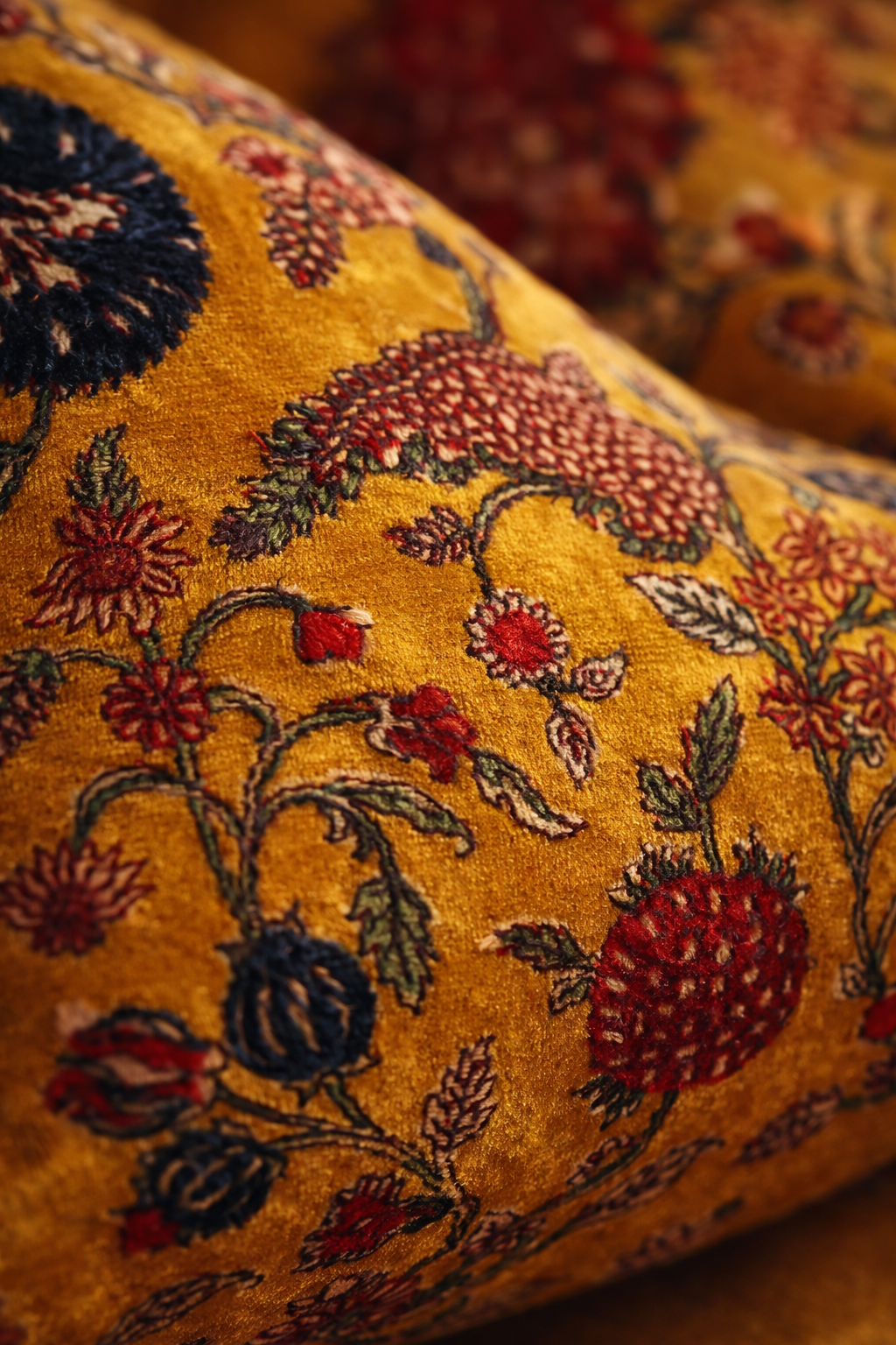 Vintage floral mustard velvet lumbar cushion cover 50x30cm for cozy spaces