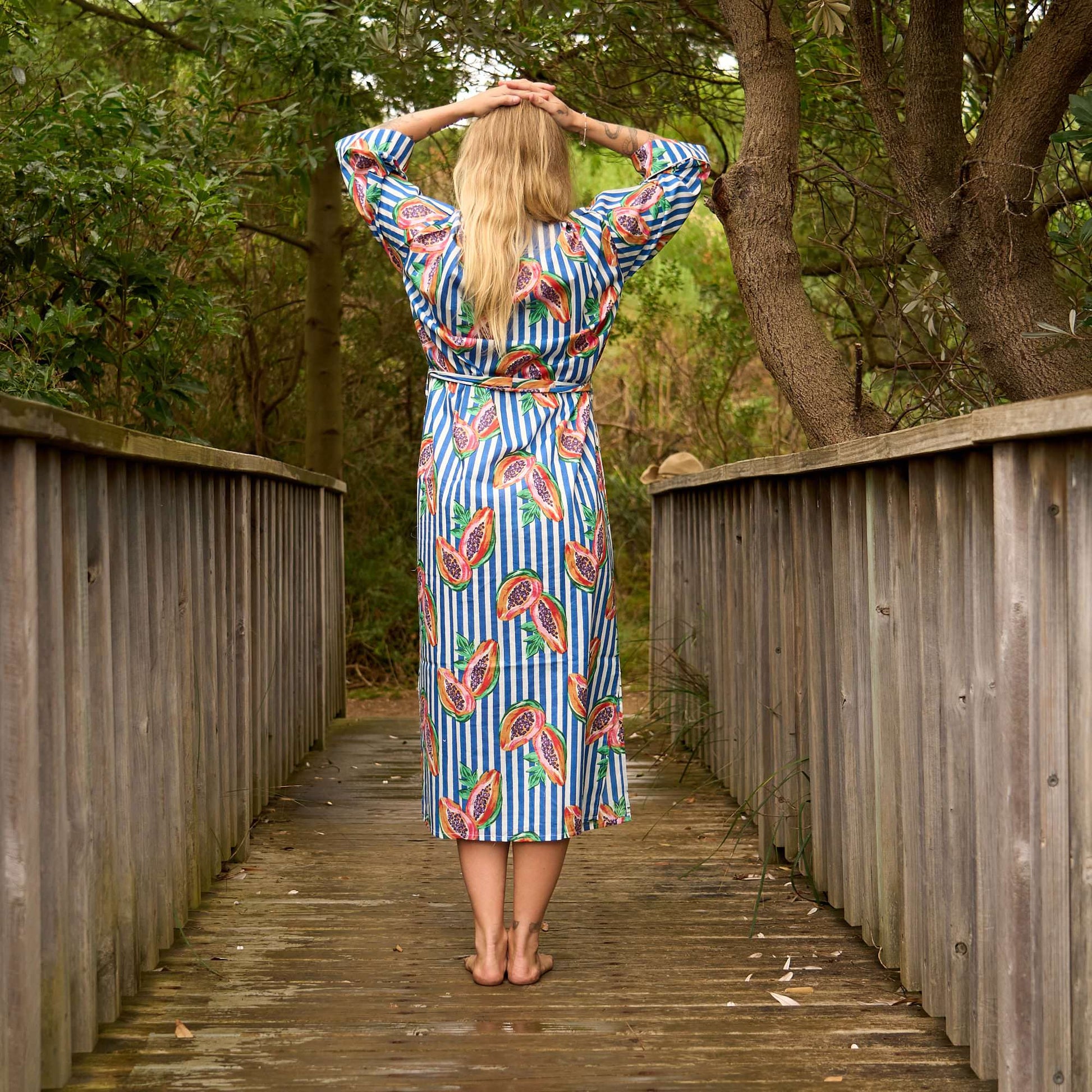 Tropical Papaya Print Kimono Robe – Lightweight Cotton Beach Cover-Up