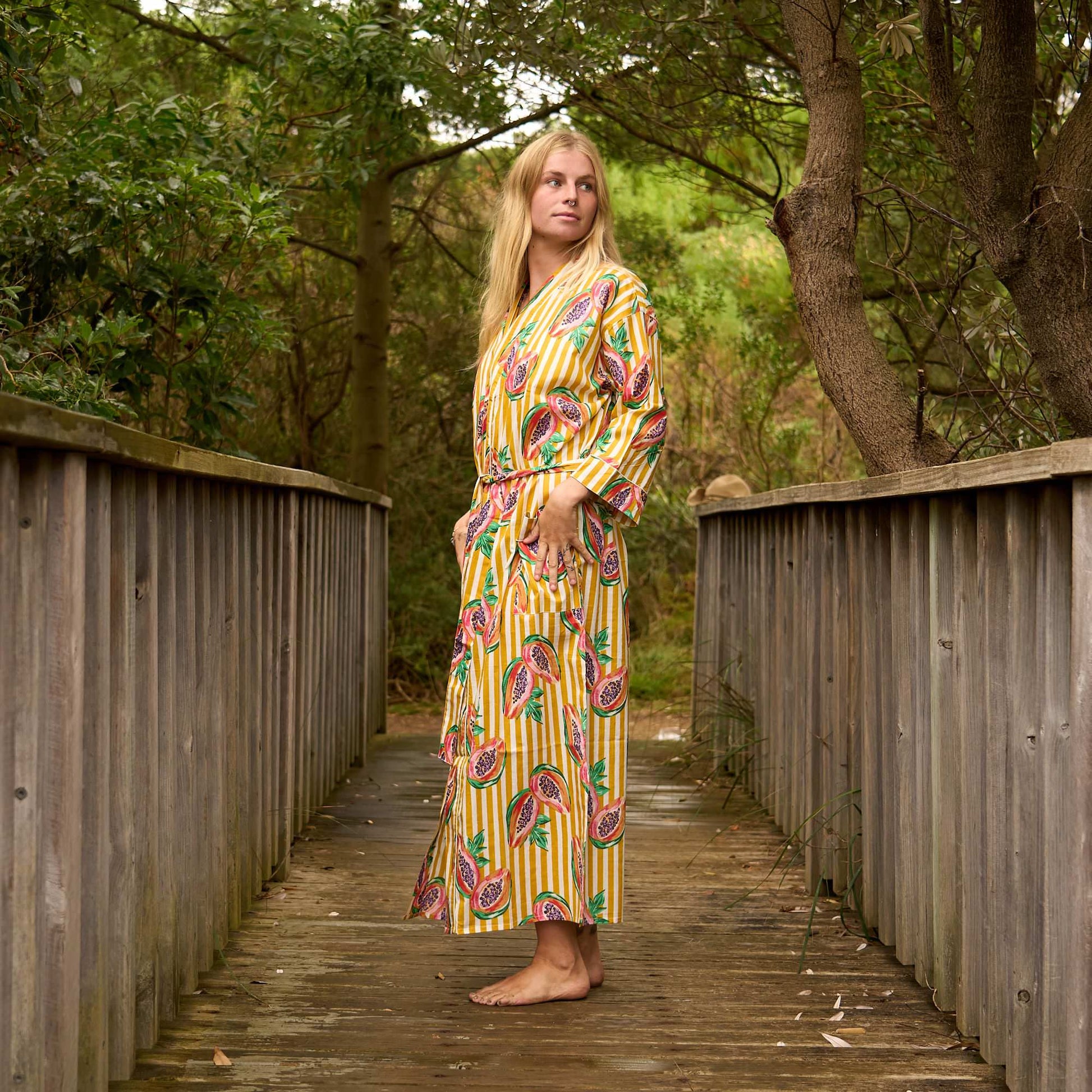 Tropical Sunshine Kimono – Cotton Robe for Beach & Lounge Vibes