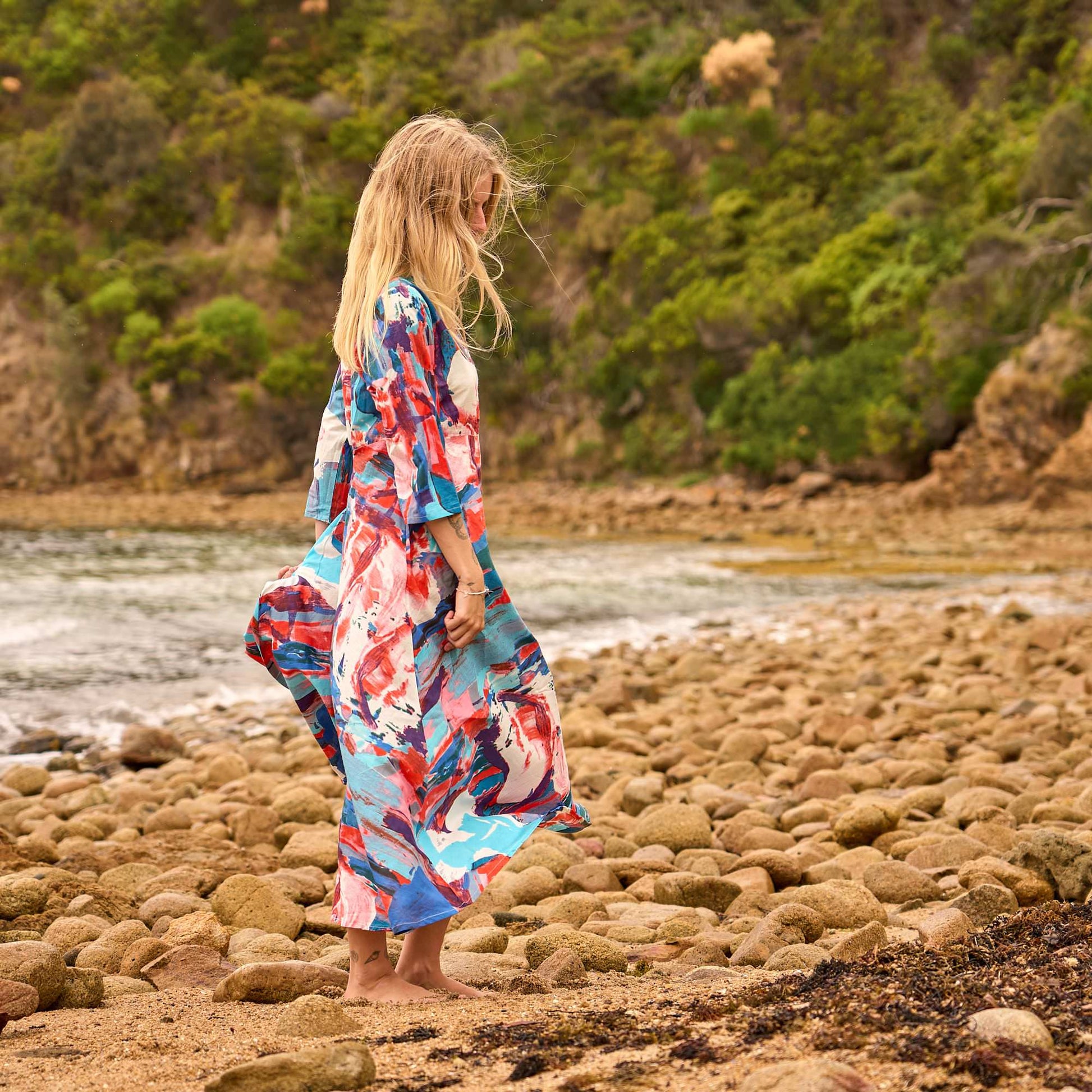 Coastal Canvas Maxi Dress – Abstract Art Print on Soft Cotton