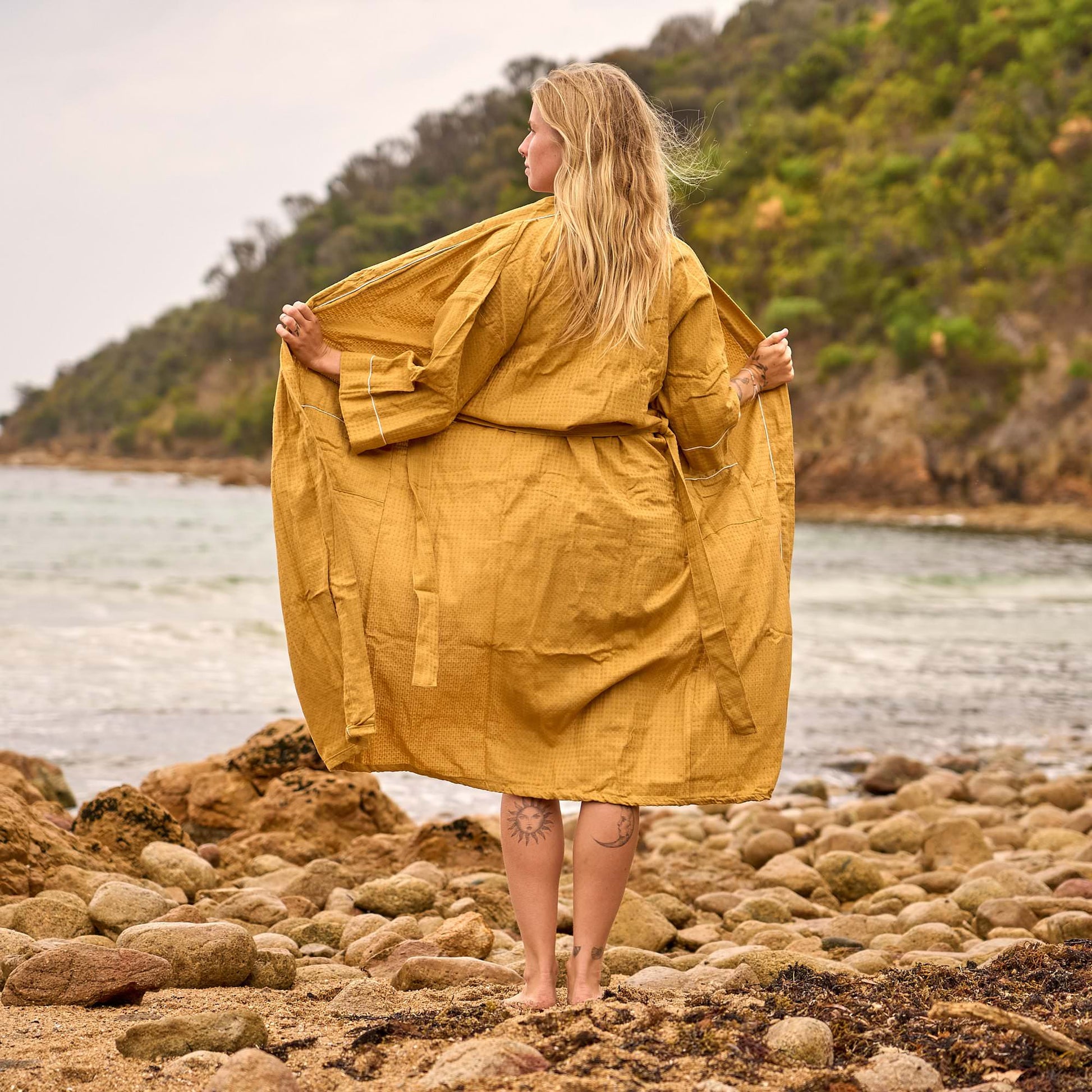 Golden Waffle Cotton Robe – Luxe Lightweight Kimono for Effortless Everyday Comfort