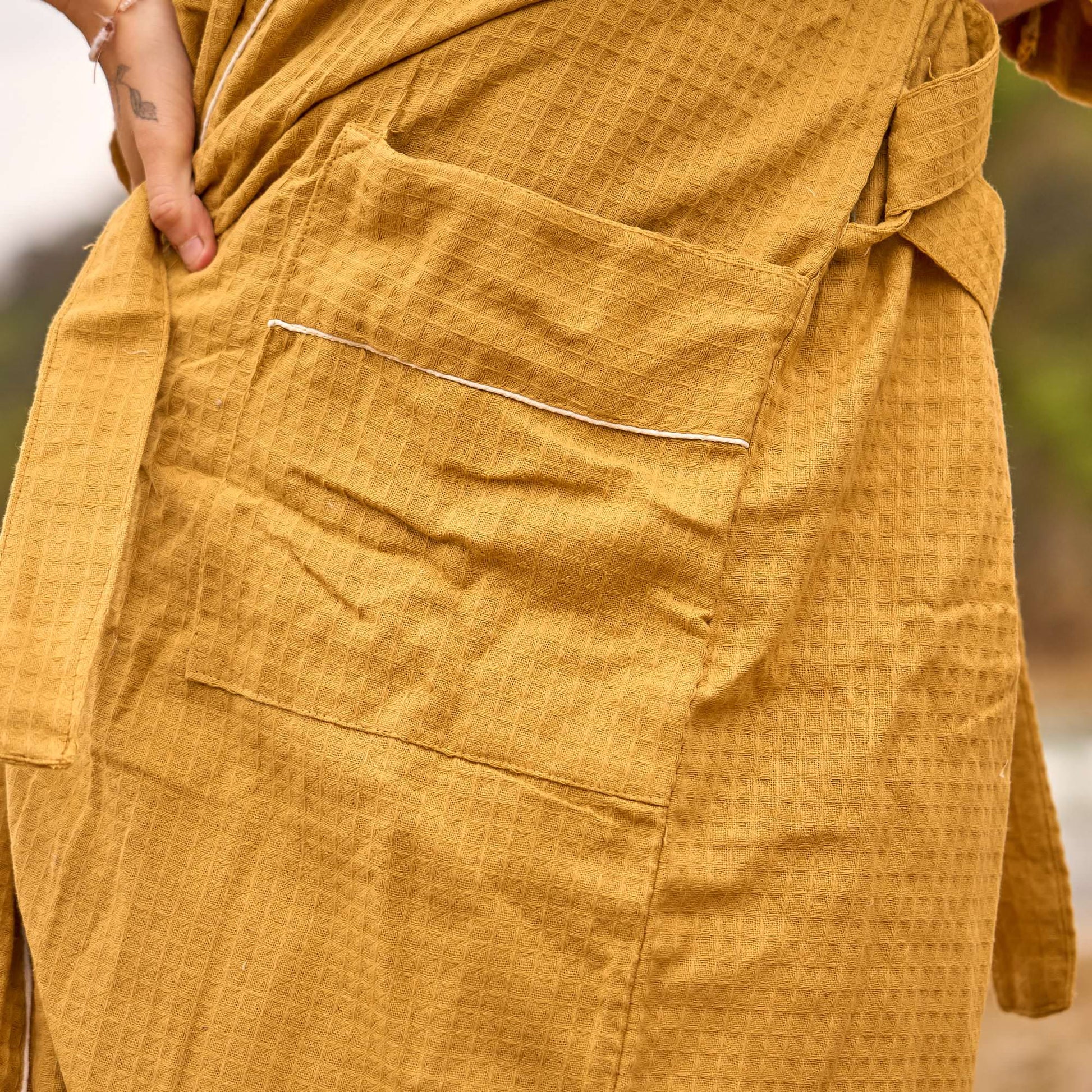 Golden Waffle Cotton Robe – Luxe Lightweight Kimono for Effortless Everyday Comfort