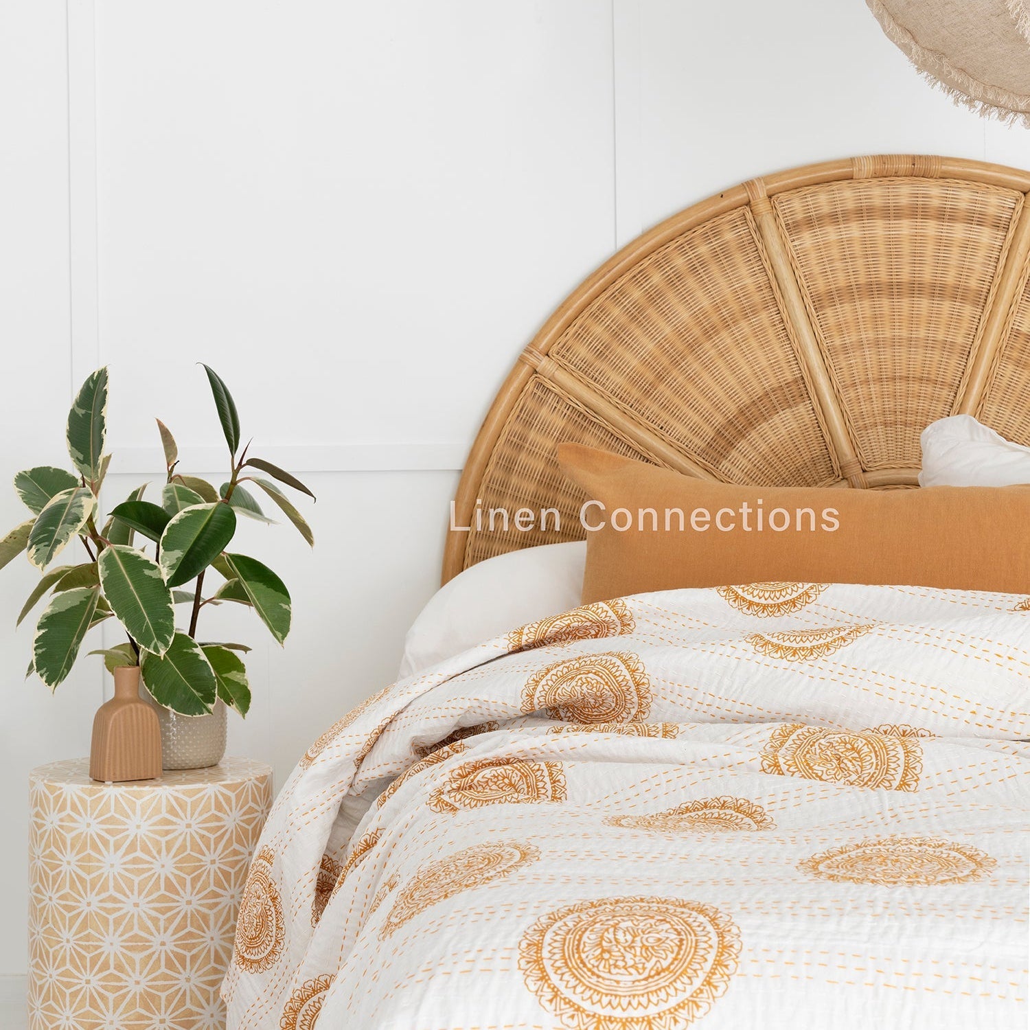 Linen Connections Indian Kantha Quilt - White Amber
