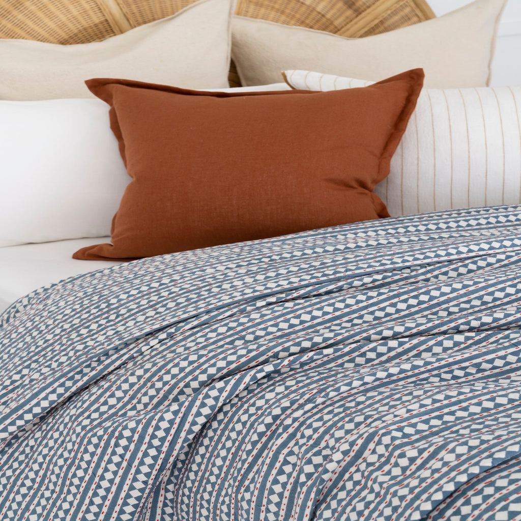 Linen Connections Indian Kantha Quilt - White