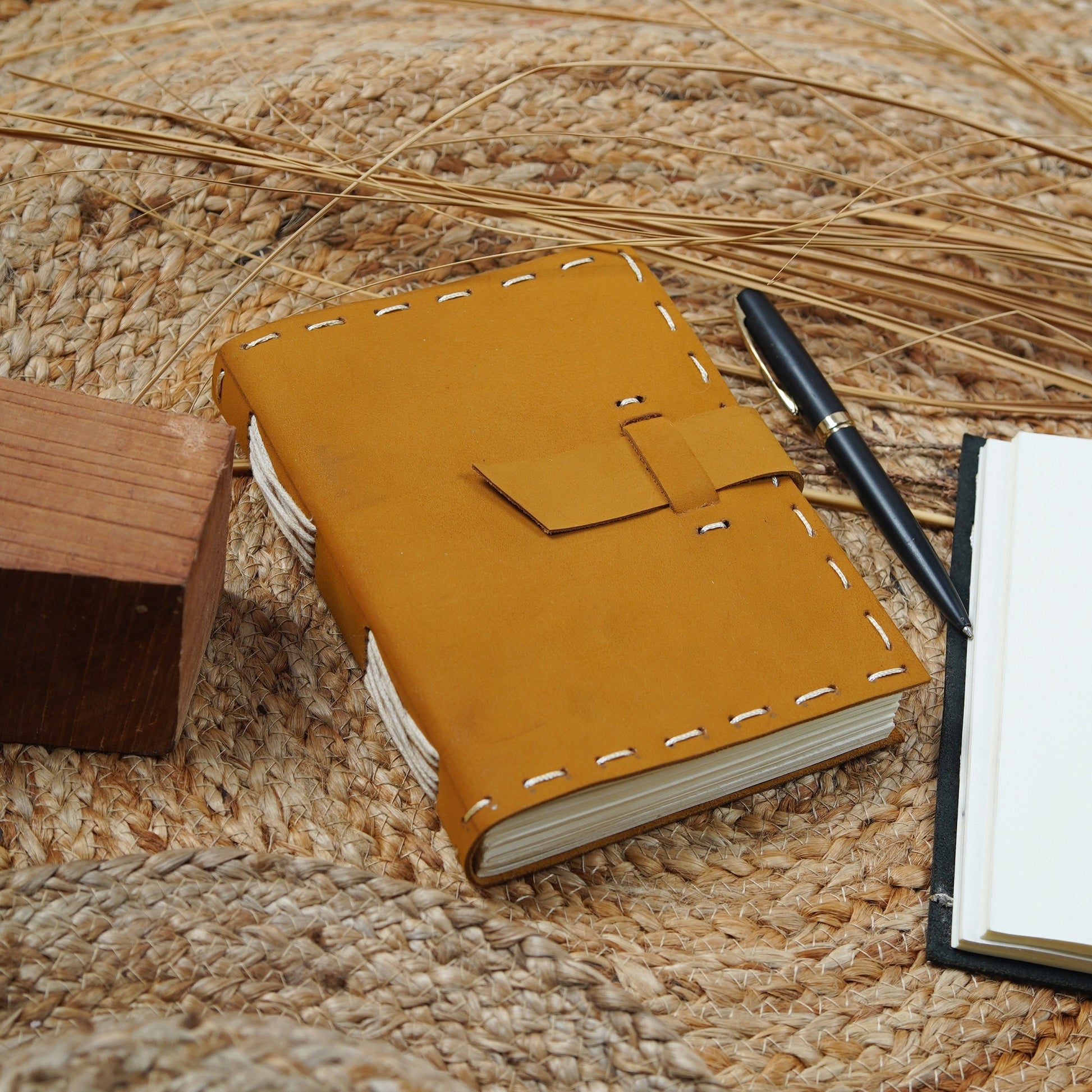 Vintage Leather Journal - Retro Discovery