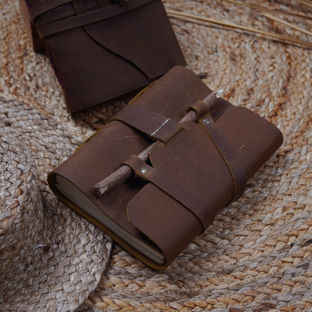 Vintage Leather Journal - Penning Down Heritage