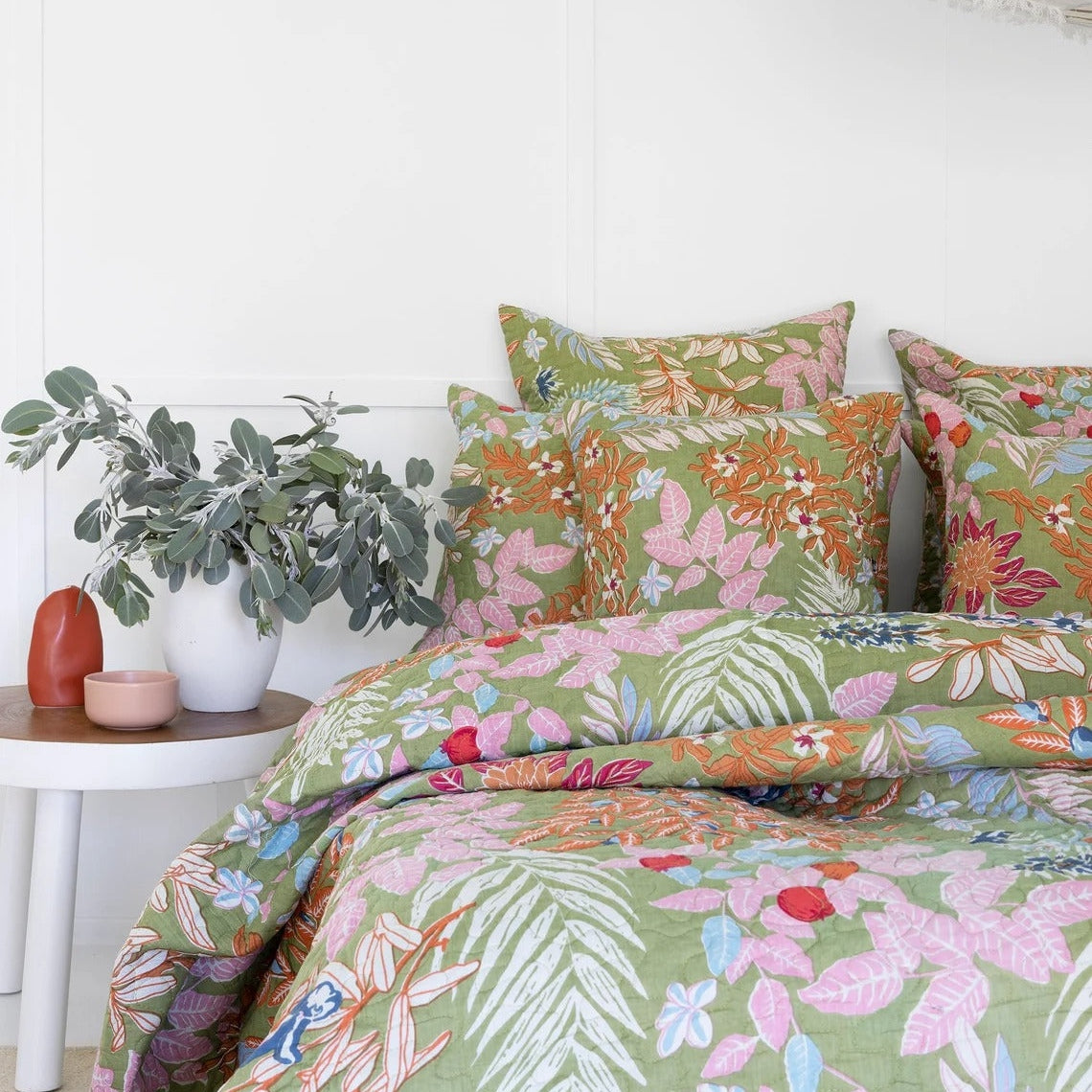 Floral Cotton Quilt Bedspread Comforter Duvet- Green Anthro