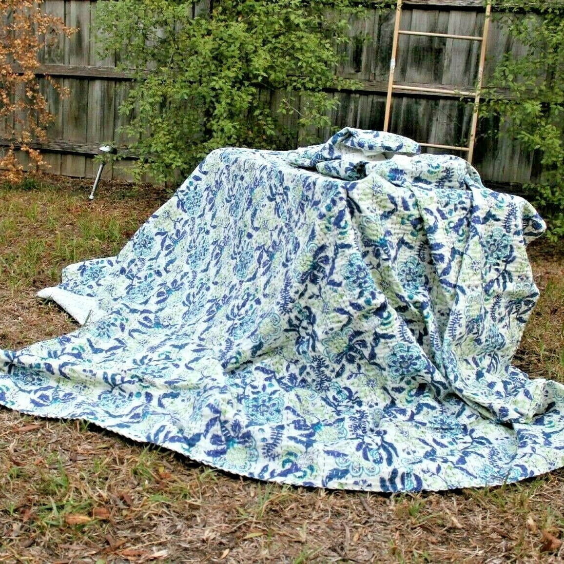 Linen Connections Indian Kantha Quilt - Icy Blue