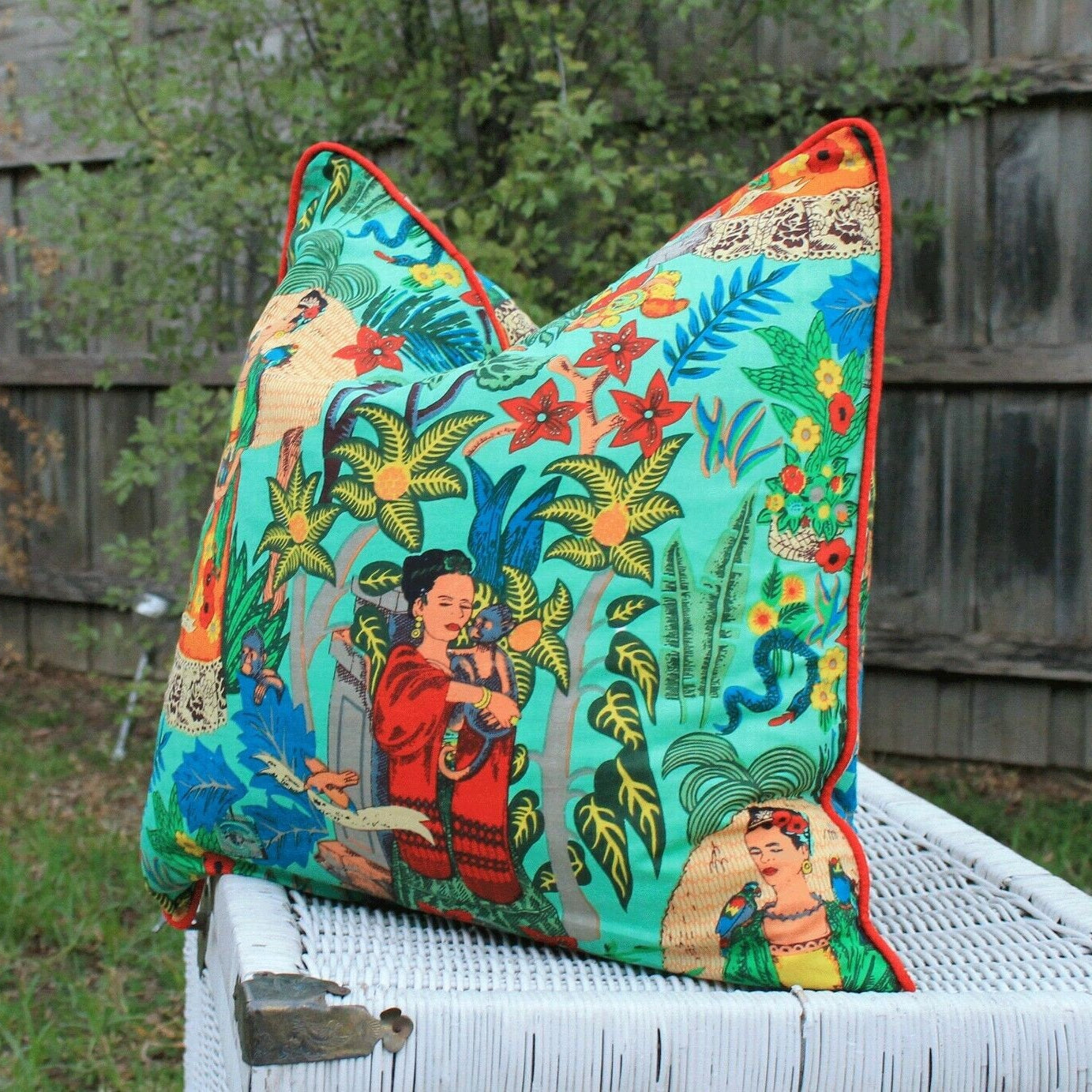 'Frida's Jungle Oasis' 100% Cotton Cushion Cover