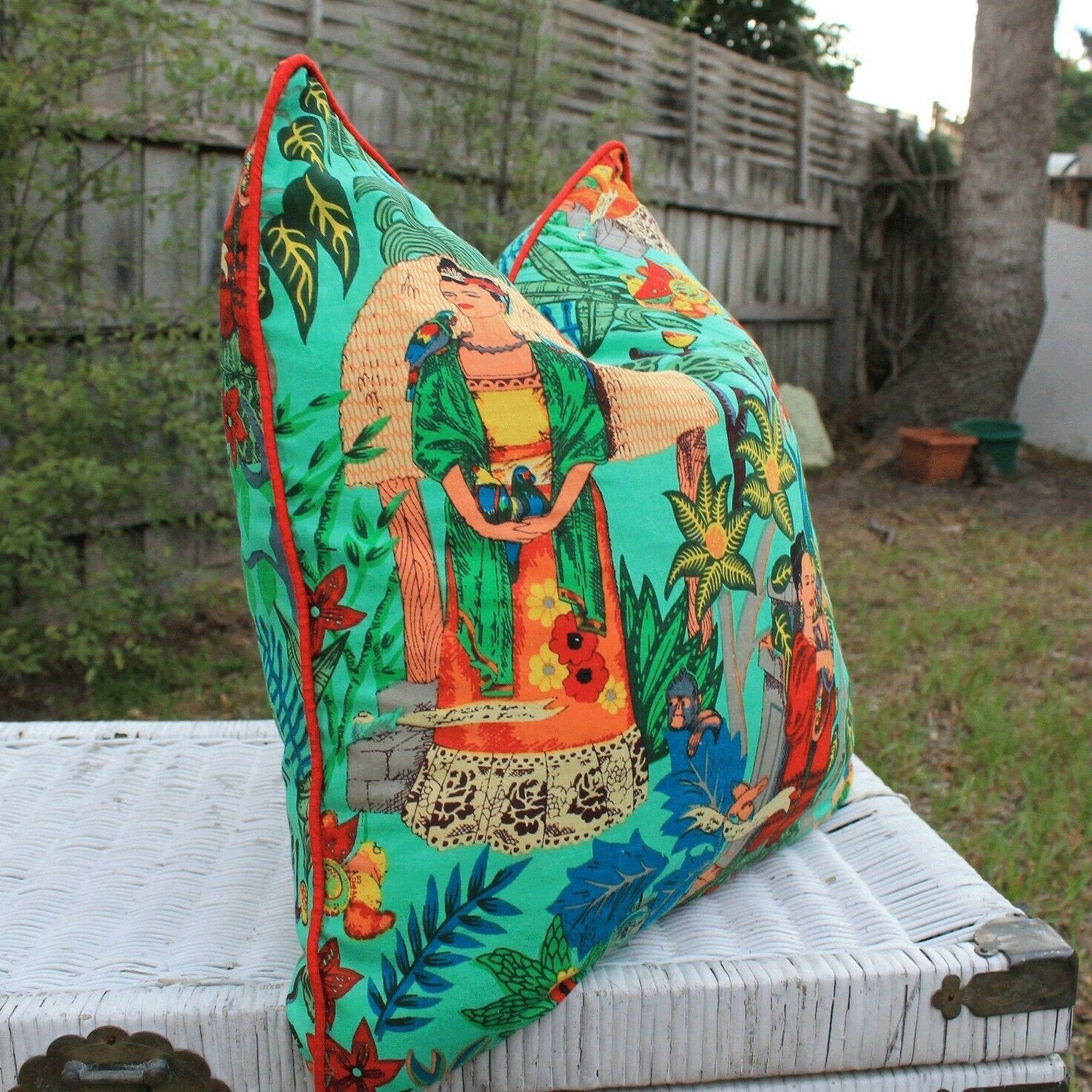 'Frida's Jungle Oasis' 100% Cotton Cushion Cover