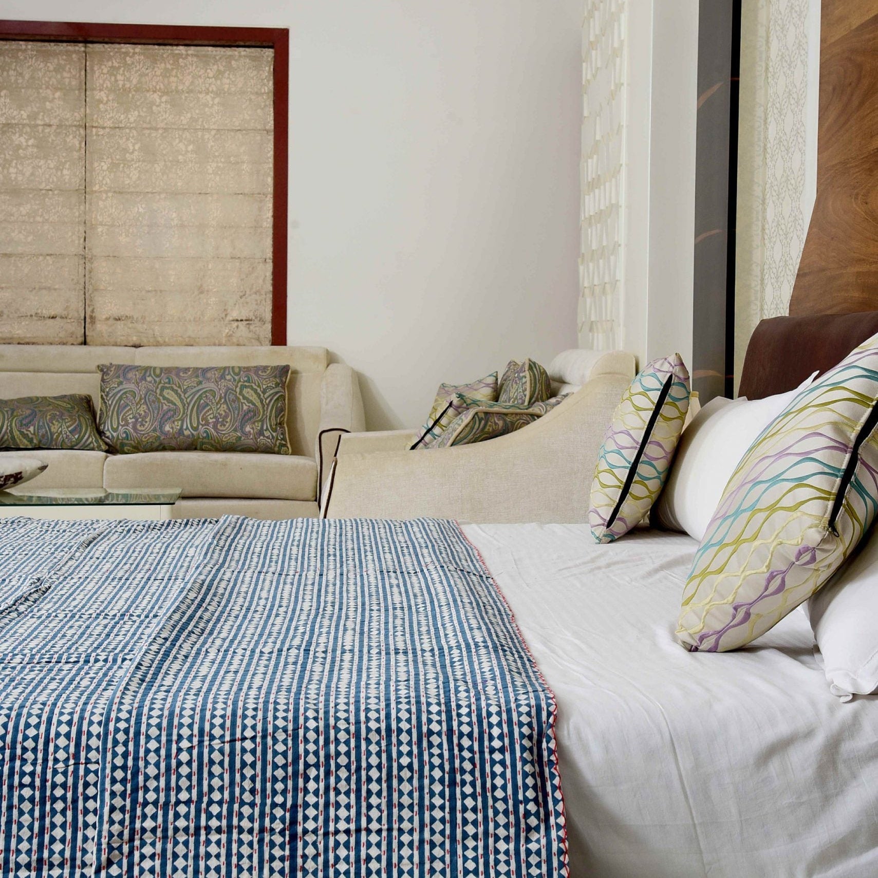 Linen Connections Indian Kantha Quilt - White Blues