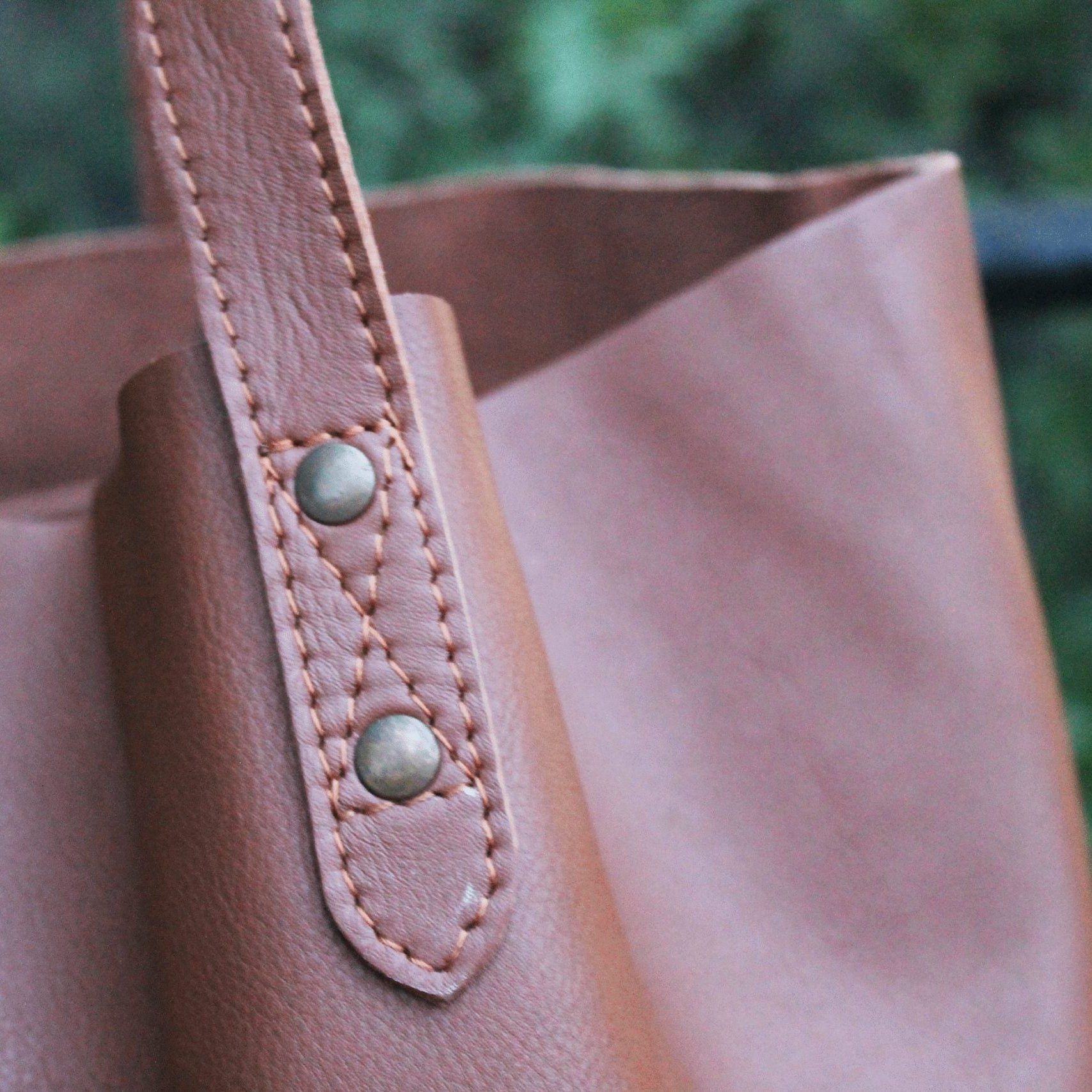 Leather tote bag - Timeless Tote Elegance