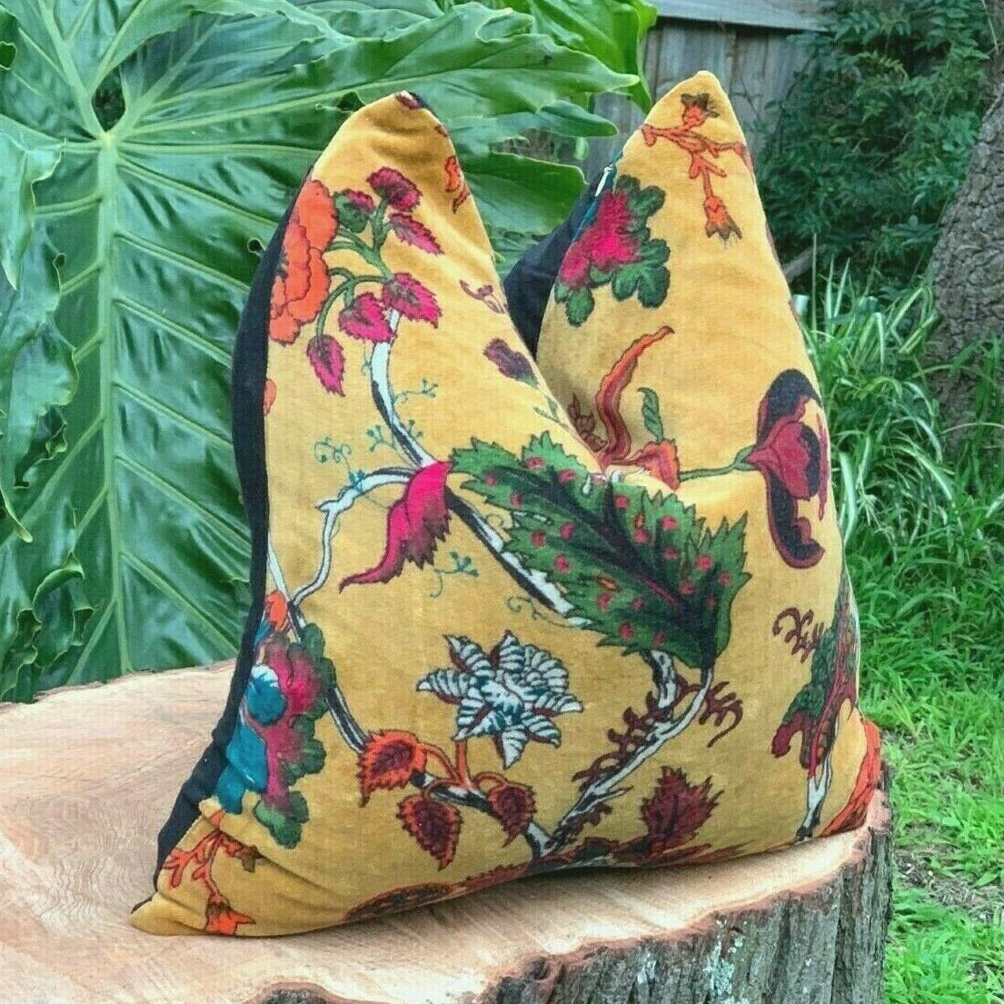 100% Cotton Velvet Cushion Cover - Flora Mexicana
