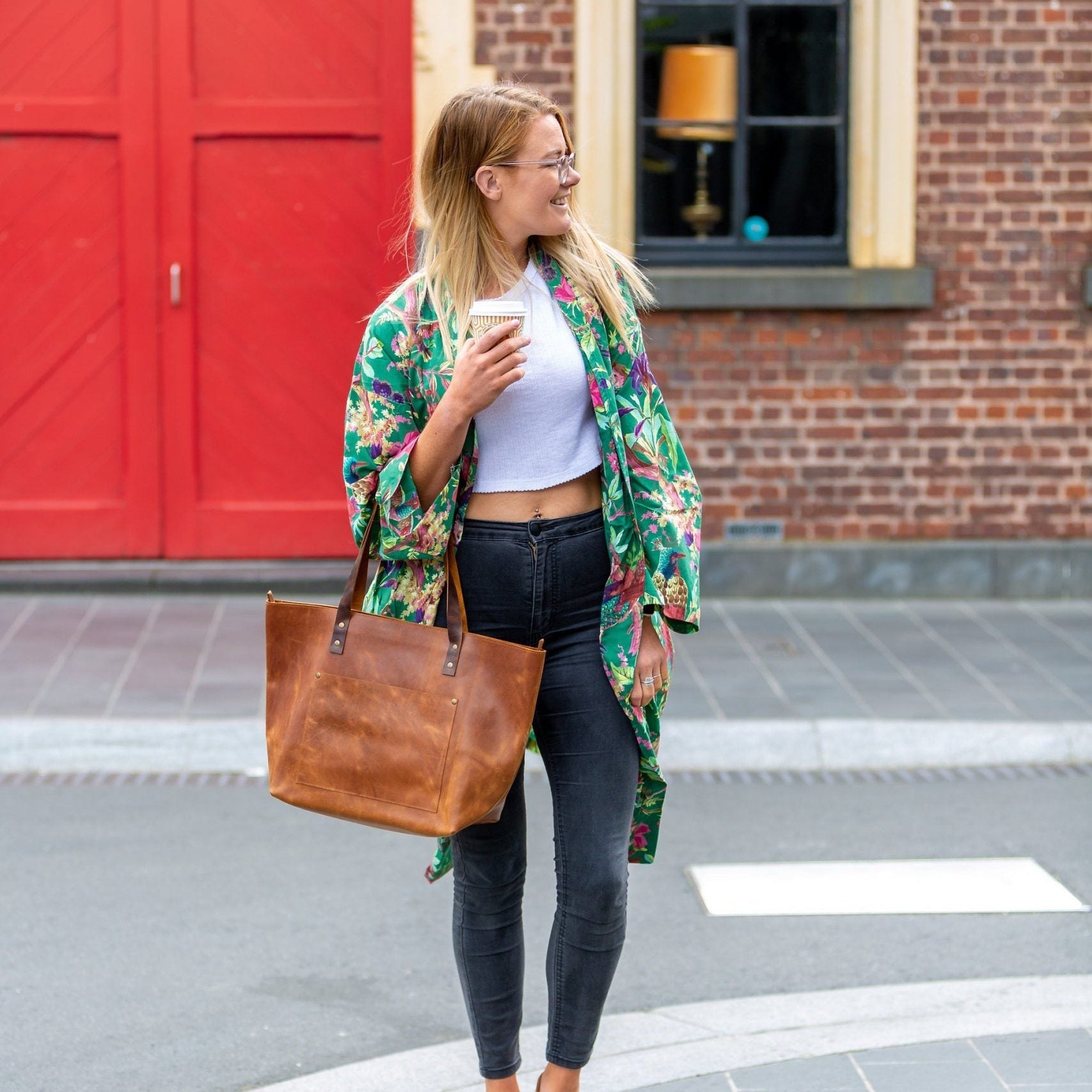 Leather Tote Bag for Work and Beyond - Universal